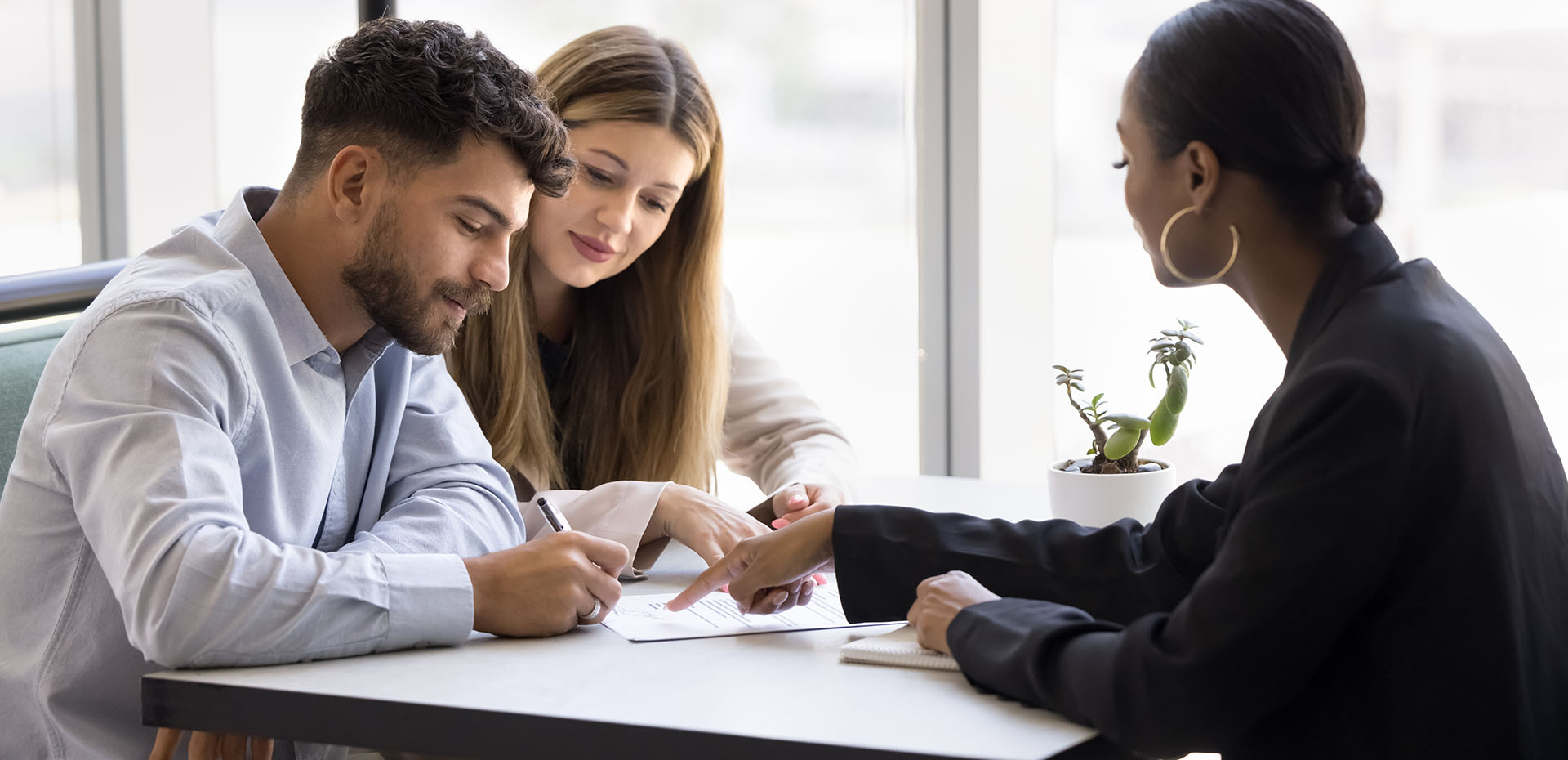 Image showing a couple meeting with a mortgage broker