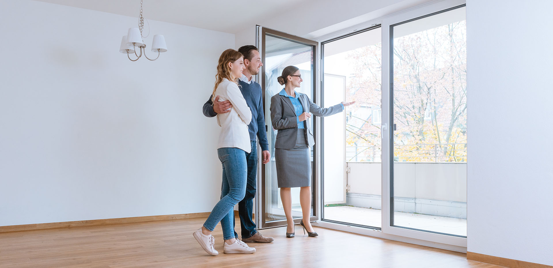 Image showing an estate agent doing a tour