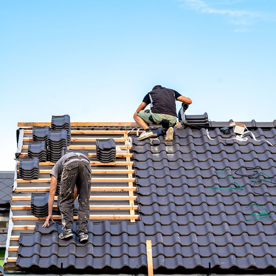 Image showing roofers working