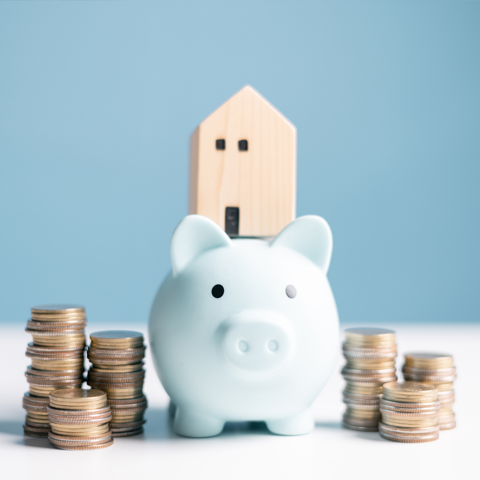 Image showing a piggy bank, coins and a house