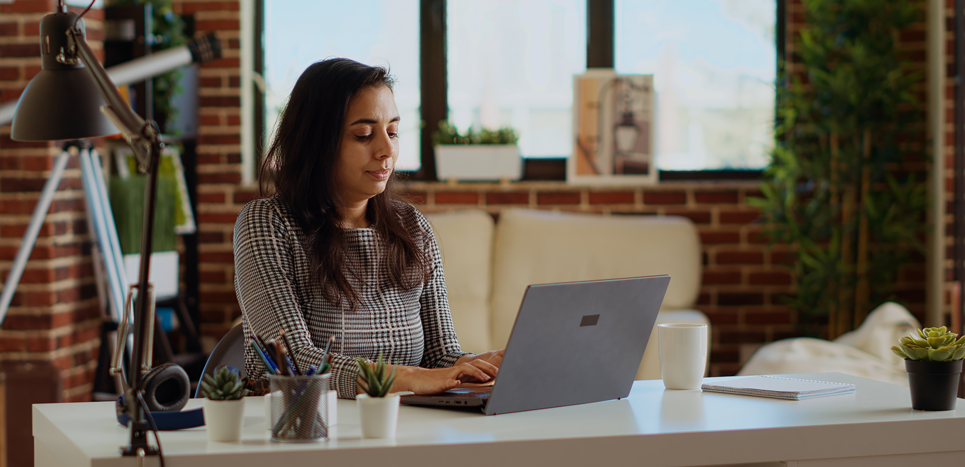 Image showing a lady at her laptop